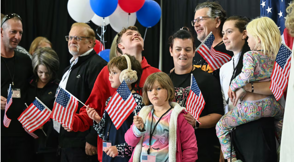 Trump caps refugees at 7,500, earmarks most slots for White South&nbsp;Africans